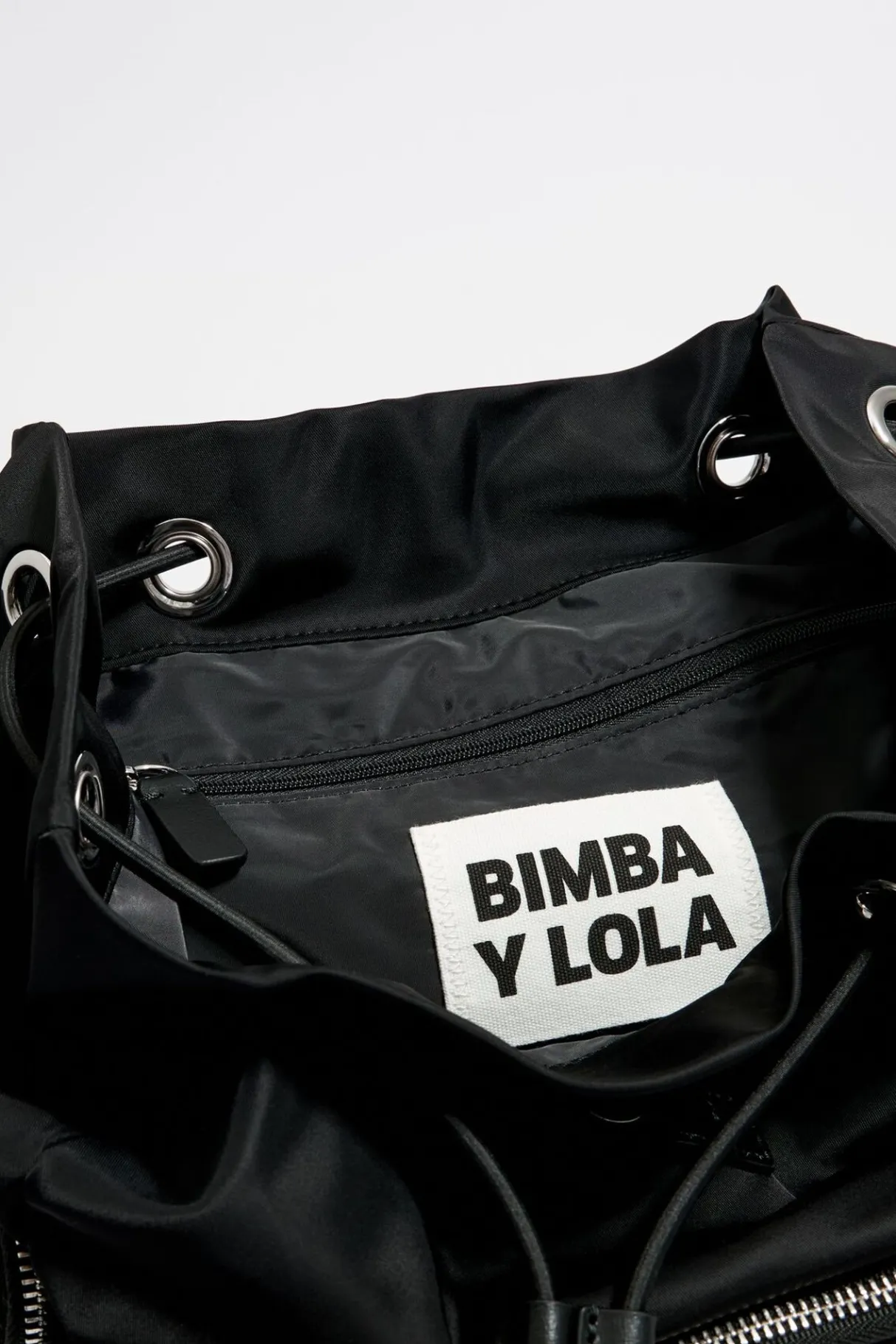 Mujer BIMBA Y LOLA Bolsos Nylon<Mochila Mediana Multibolsillos Negra
